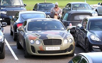 Mario Balotelli ízléstelen Bentley-je