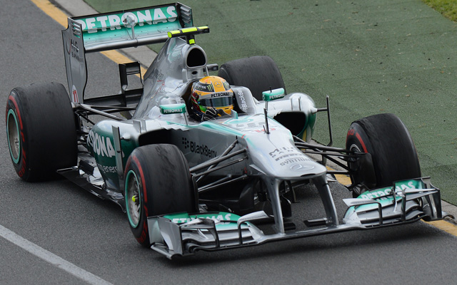 Lewis Hamilton a Forma-1-es Ausztrál Nagydíjon 2013-ban.