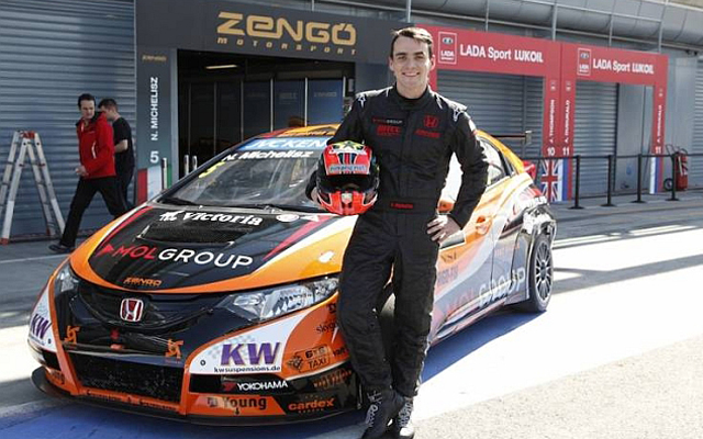 Michelisz Norbert új autóval, de a régi lelkesedéssel várja a 2013-as szezont - Fotó: Zengő Motorsport