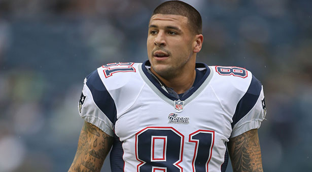 Aaron Hernandez meze is a tiltólistára került az NFL-nél, miután letartóztatták gyilkosság vádjával