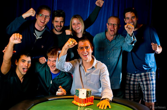 Szécsi Norbert, a Las Vegasban zajló WSOP-n világbajnoki címet nyert az 1000 dollár nevezési díjú No Limit Holdem versenyen 