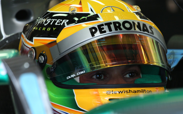 Hamiltont nagyon meglepte az első helye - Fotó: AFP