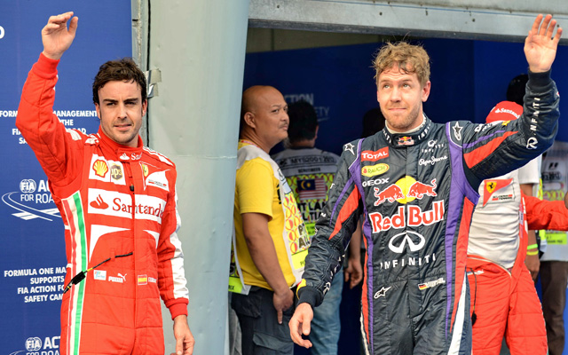 Alonso és Vettel csatája sorsdöntő ütközethez érkezik - Fotó: AFP
