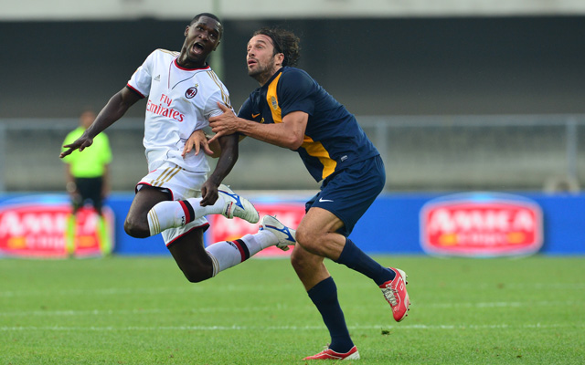 Puhány volt a védekezés az oroszlánként küzdő, két gólt szerző Luca Tonival szemben, meglesz a következménye - Fotó: AFP