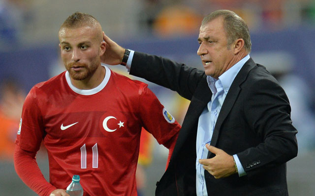 Fatih Terim büszke játékosaira - Fotó: AFP