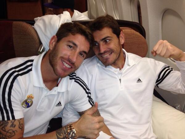 Casillasnak (jobbra) nincs szerencséje a madridi védőkkel 
