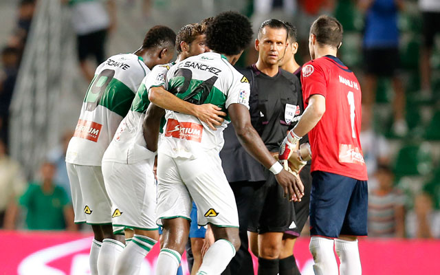Már egy korábbi meccse miatt is büntetés vár Muniz Fernándezre - Fotó: AFP