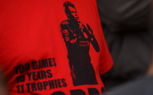 Carragher csak a Liverpoolnak élt - Fotó: AFP