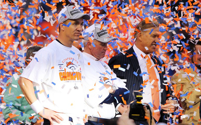 Magában Peyton Manning és John Elway is a Super Bowlra gondol már... / AFP
