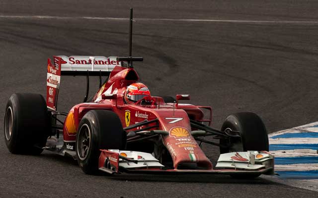 Räikkönen egyelőre közepesen megy a teszteken, mégis bizakodó - Fotó: AFP