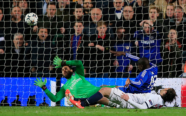 Demba Ba a négy közé lőtte a Chelsea-t - Fotó: AFP