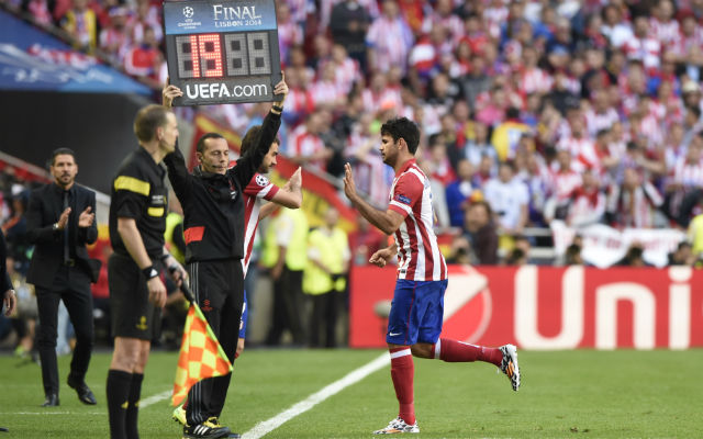 Costa egészségét hetek óta kockáztatta edzője - Fotó: AFP