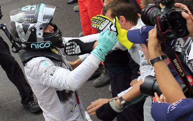 Rosberg öröme, idei második sikerét aratta - fotó: AFP