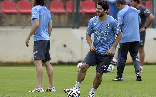 Suárez már edz, de aligha lép pályára Costa Rica ellen - Fotó: AFP