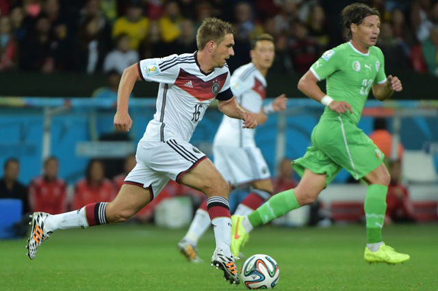 Lahm - a német csapat gyenge pontja? / AFP