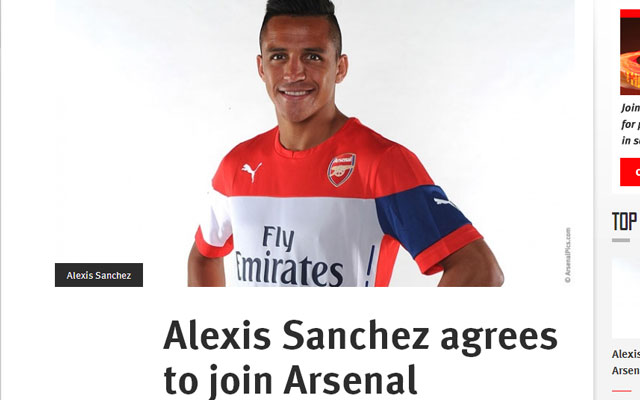 Alexis Sánchez már az Arsenal mezében pózol