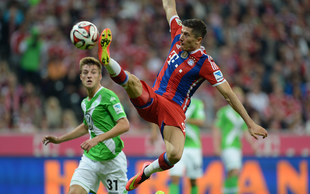 Lewandowskinak nem sikerült gólt szereznie első bajnoki meccsén a Bayernben - fotó: AFP