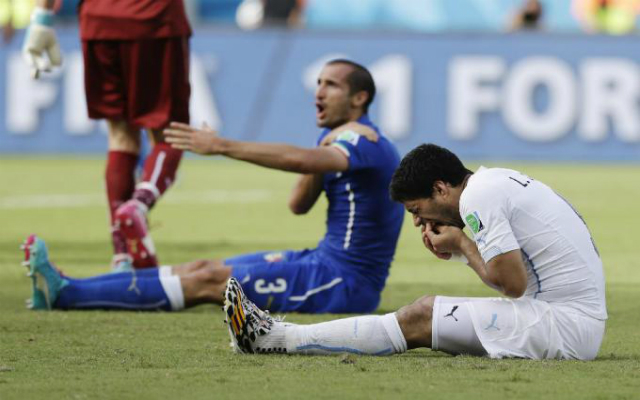 Suáreznek ezúttal a lába fáj, nem a foga