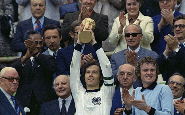 A németek aranygenerációjának vezére, a kétszeres Aranylabdás "Császár", Franz Beckenbauer 74-ben. fotó: Sports Net